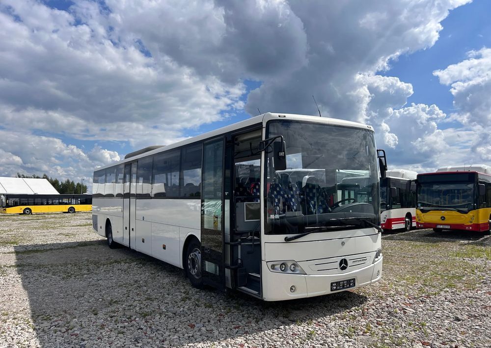 Mercedes-Benz Intouro - Távolsági busz: 1 kép. Mercedes-Benz Intouro - Távolsági busz: 1 kép.