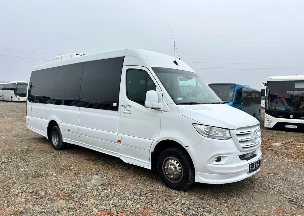 Mercedes-Benz Sprinter 516 - Minibusz, Kisbusz: 1 kép. Mercedes-Benz Sprinter 516 - Minibusz, Kisbusz: 1 kép.