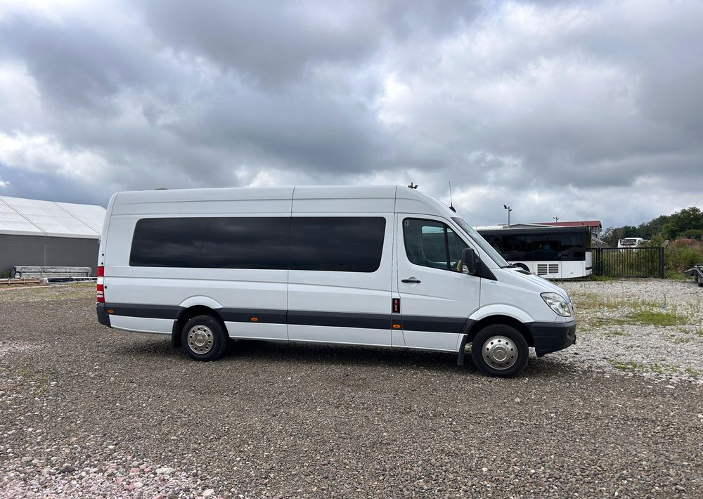 Mercedes-Benz Sprinter 516 - Minibusz, Kisbusz: 3 kép. Mercedes-Benz Sprinter 516 - Minibusz, Kisbusz: 3 kép.