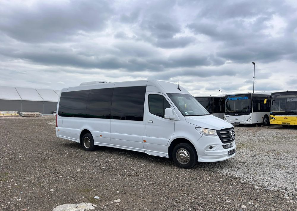 Mercedes-Benz Sprinter 516 - Minibusz, Kisbusz: 2 kép. Mercedes-Benz Sprinter 516 - Minibusz, Kisbusz: 2 kép.