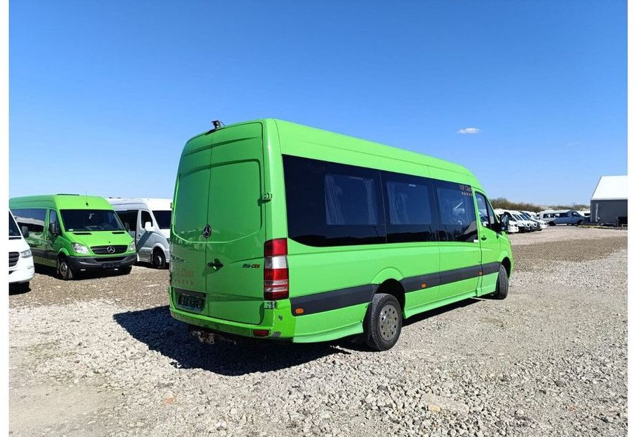 Mercedes-Benz Sprinter 516 - Minibusz, Kisbusz: 4 kép. Mercedes-Benz Sprinter 516 - Minibusz, Kisbusz: 4 kép.