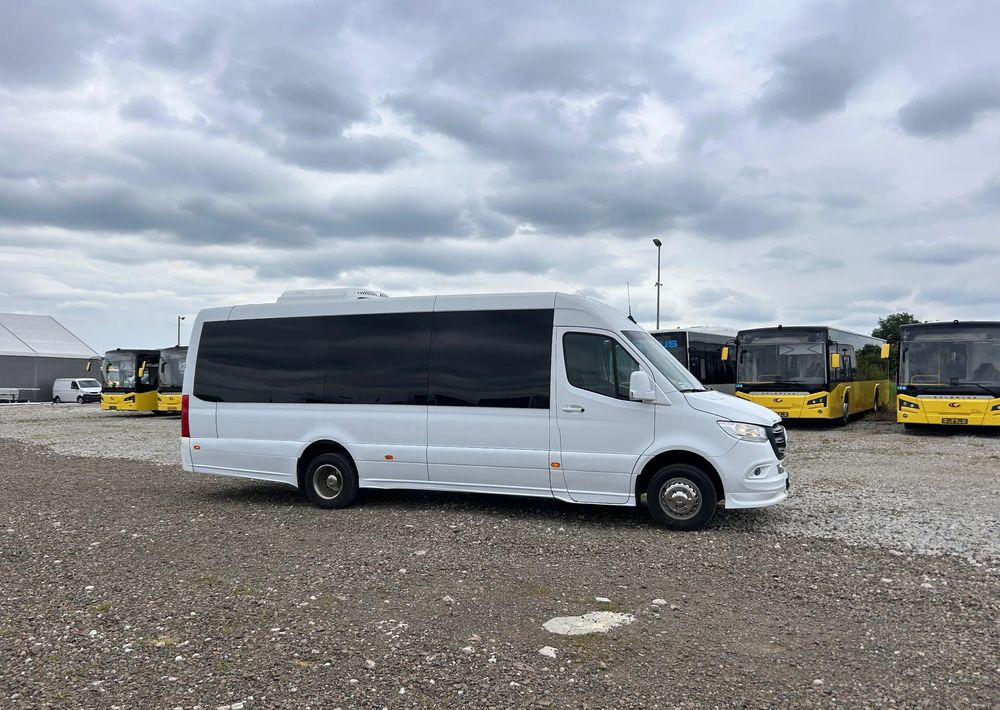Mercedes-Benz Sprinter 516 - Minibusz, Kisbusz: 3 kép. Mercedes-Benz Sprinter 516 - Minibusz, Kisbusz: 3 kép.