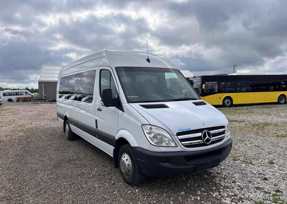 Mercedes-Benz Sprinter 516 - Minibusz, Kisbusz: 1 kép. Mercedes-Benz Sprinter 516 - Minibusz, Kisbusz: 1 kép.