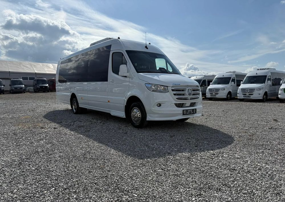 Mercedes-Benz Sprinter 517 - Minibusz, Kisbusz: 5 kép. Mercedes-Benz Sprinter 517 - Minibusz, Kisbusz: 5 kép.