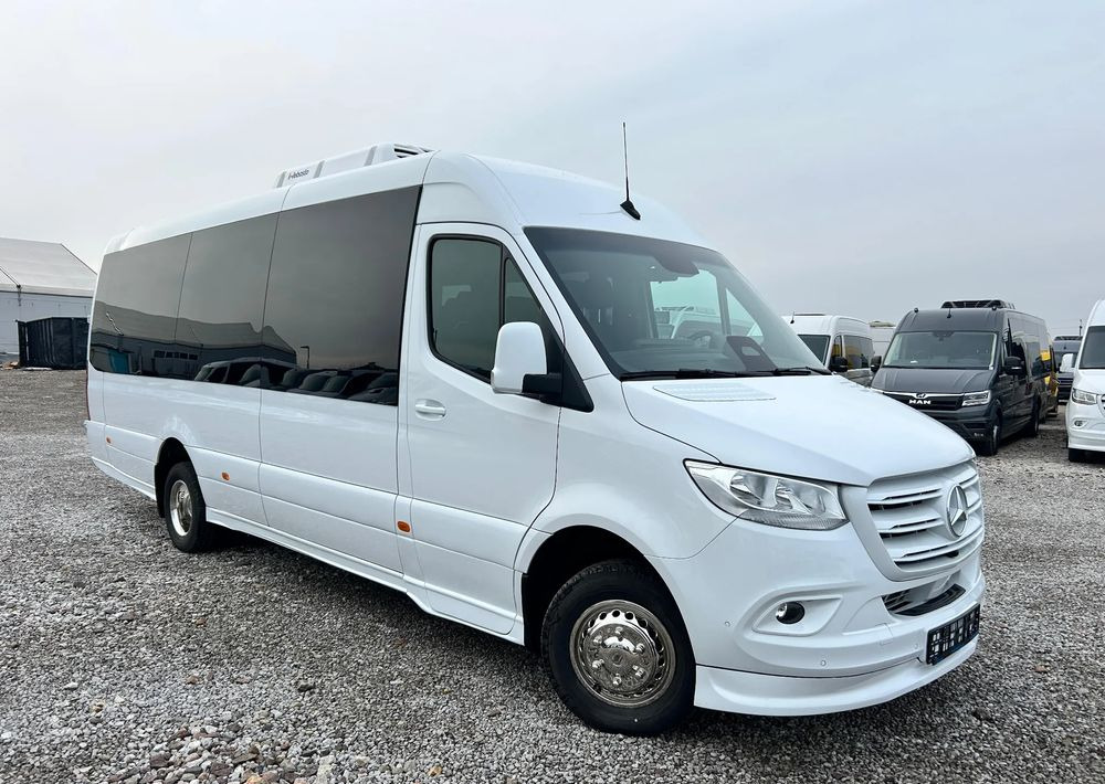 Mercedes-Benz Sprinter 517 - Minibusz, Kisbusz: 1 kép. Mercedes-Benz Sprinter 517 - Minibusz, Kisbusz: 1 kép.