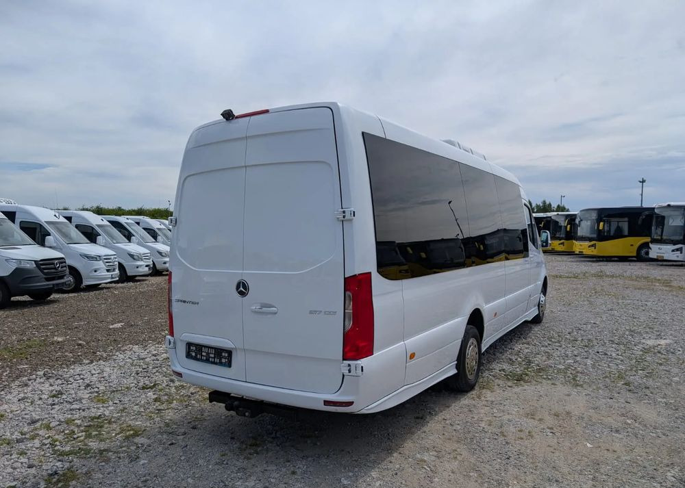 Mercedes-Benz Sprinter 517 - Minibusz, Kisbusz: 5 kép. Mercedes-Benz Sprinter 517 - Minibusz, Kisbusz: 5 kép.