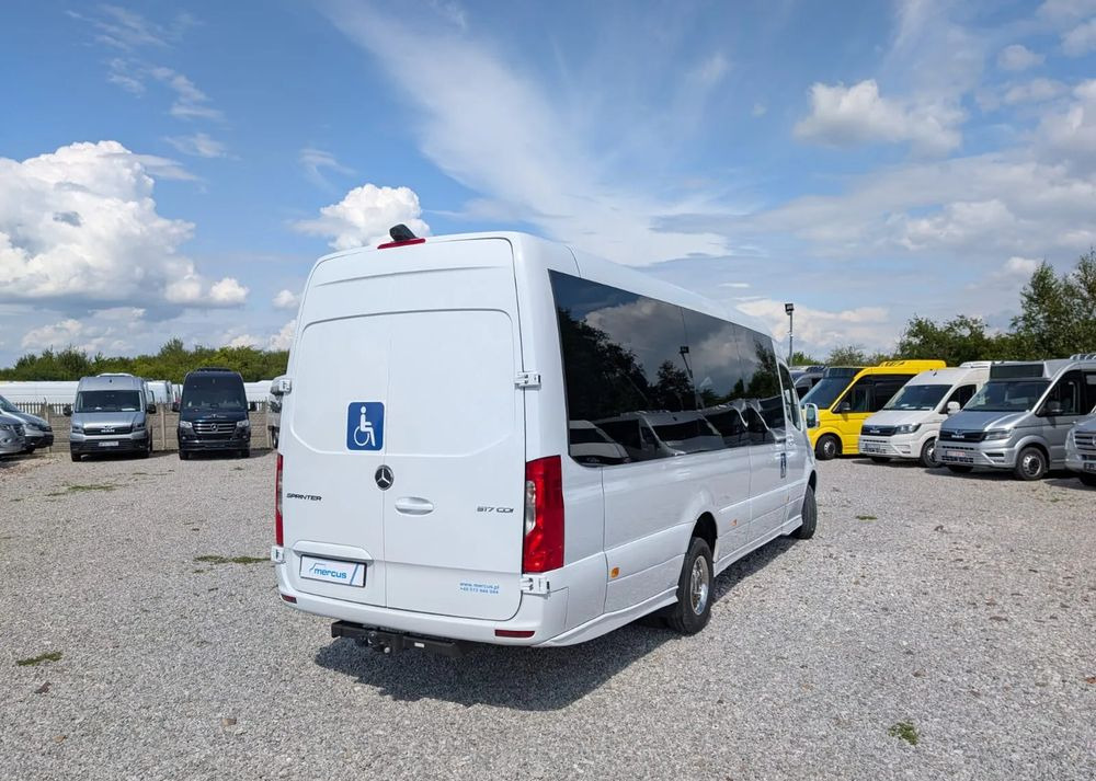 Mercedes-Benz Sprinter 517 - Minibusz, Kisbusz: 5 kép. Mercedes-Benz Sprinter 517 - Minibusz, Kisbusz: 5 kép.