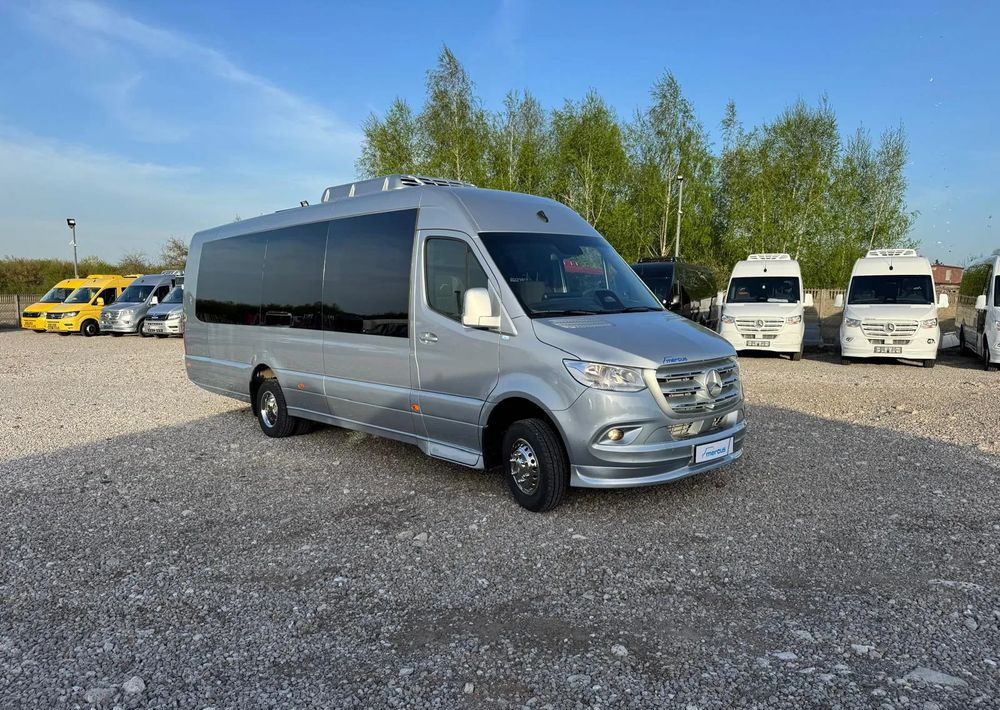 Mercedes-Benz Sprinter 517 - Minibusz, Kisbusz: 1 kép. Mercedes-Benz Sprinter 517 - Minibusz, Kisbusz: 1 kép.