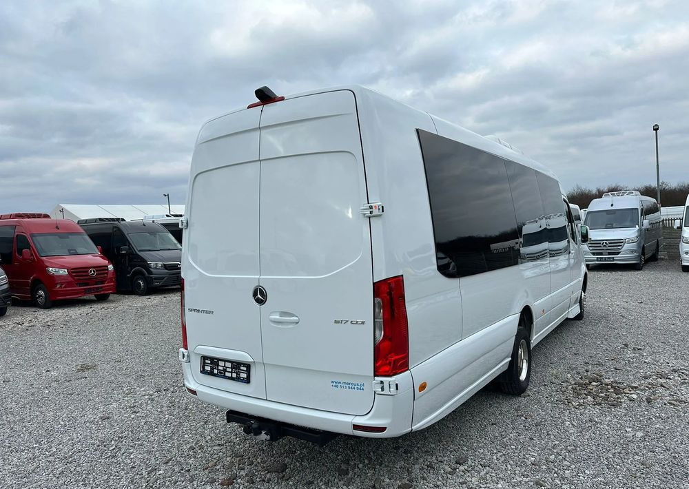 Mercedes-Benz Sprinter 517 - Minibusz, Kisbusz: 4 kép. Mercedes-Benz Sprinter 517 - Minibusz, Kisbusz: 4 kép.