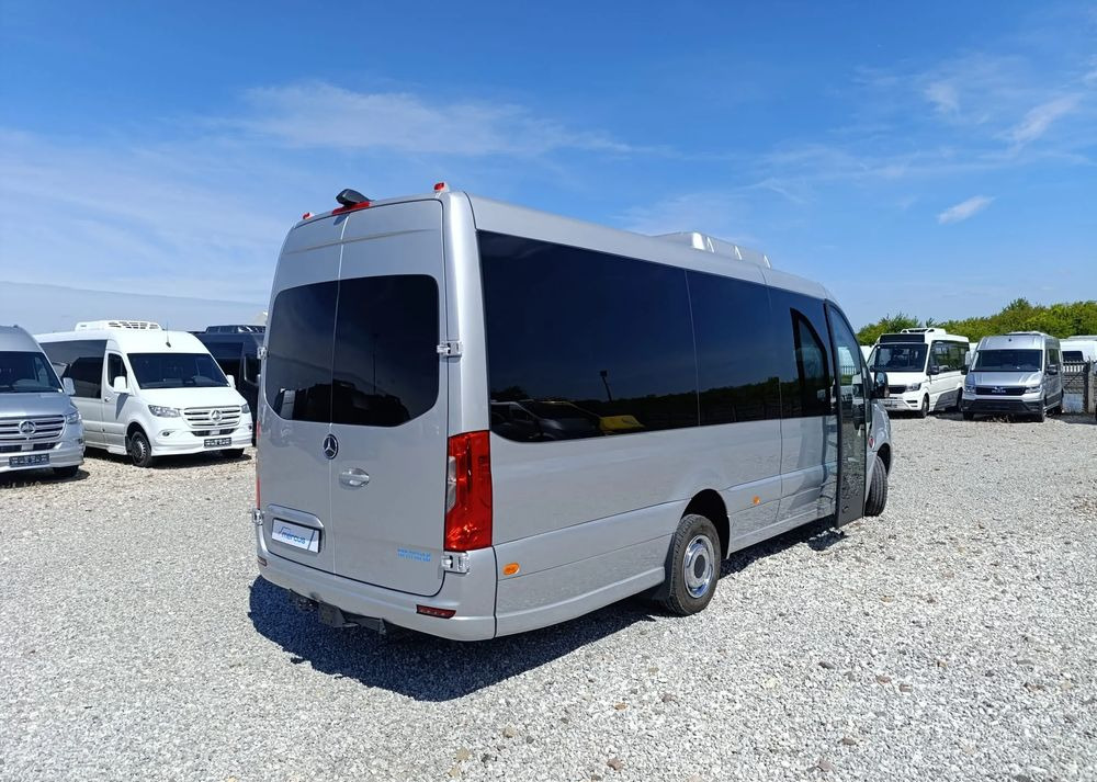 Mercedes-Benz Sprinter 517 - Minibusz, Kisbusz: 5 kép. Mercedes-Benz Sprinter 517 - Minibusz, Kisbusz: 5 kép.