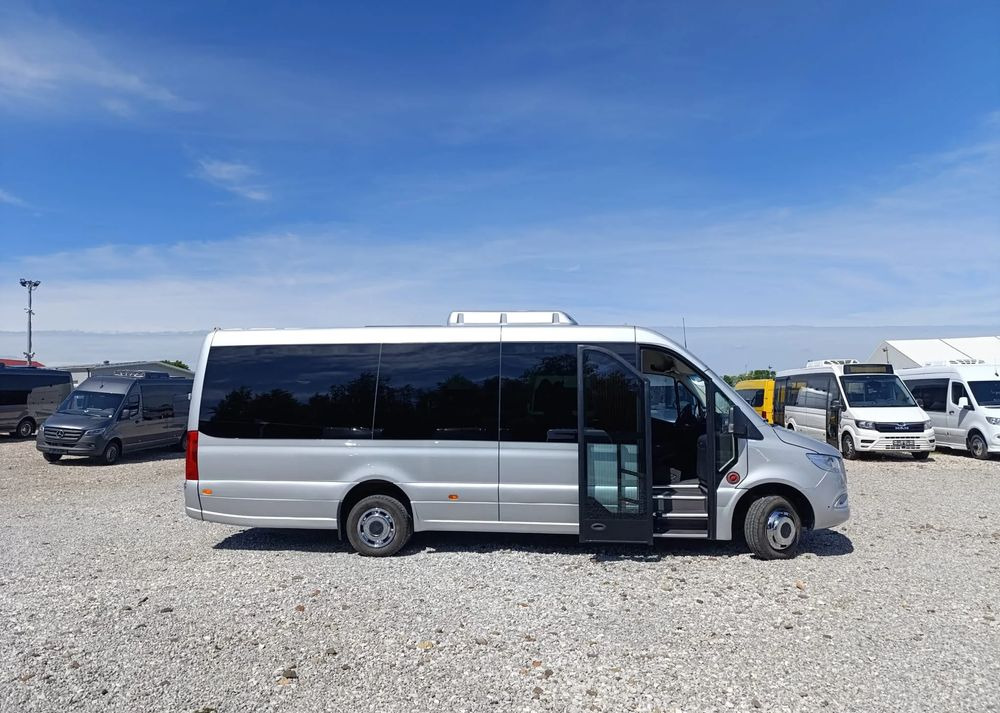 Mercedes-Benz Sprinter 517 - Minibusz, Kisbusz: 3 kép. Mercedes-Benz Sprinter 517 - Minibusz, Kisbusz: 3 kép.