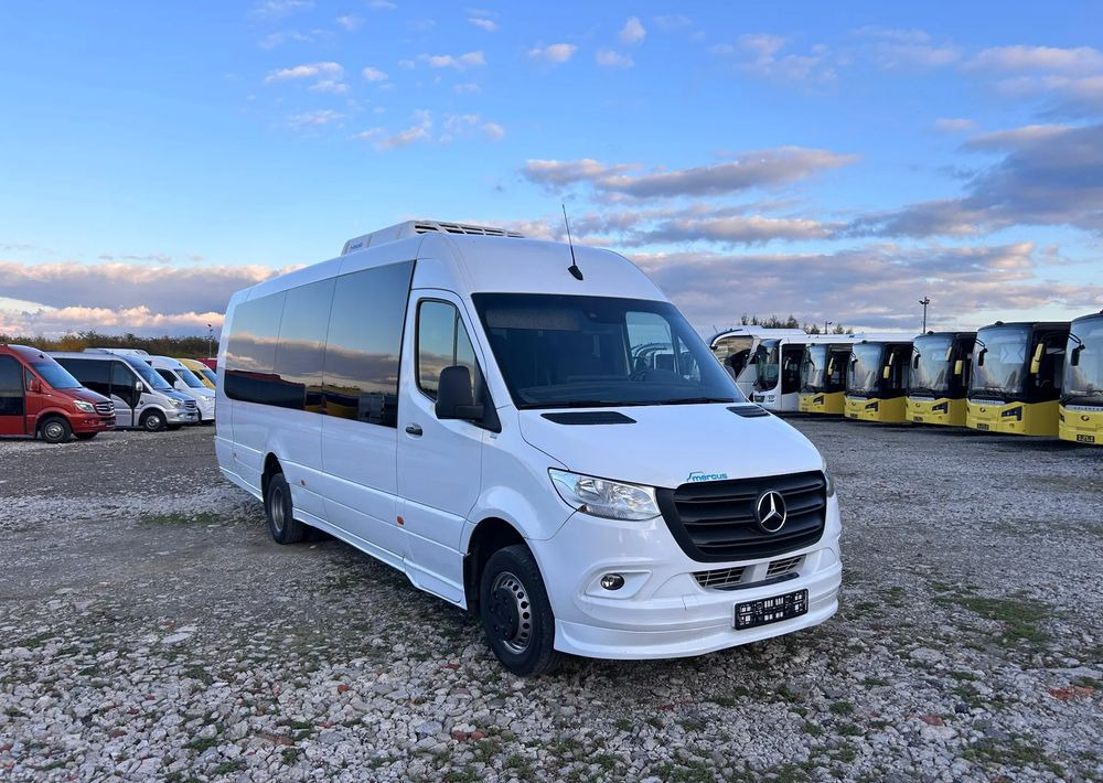 Mercedes-Benz Sprinter 517 - Minibusz, Kisbusz: 1 kép. Mercedes-Benz Sprinter 517 - Minibusz, Kisbusz: 1 kép.