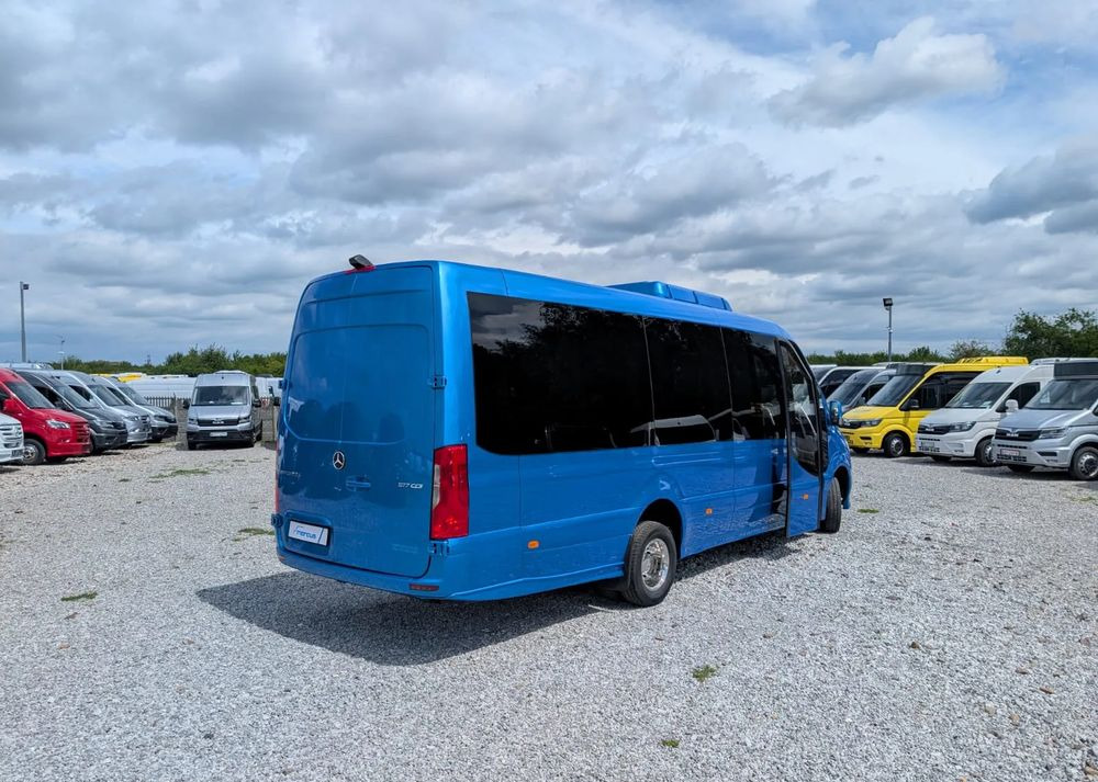 Mercedes-Benz Sprinter 517 - Minibusz, Kisbusz: 4 kép. Mercedes-Benz Sprinter 517 - Minibusz, Kisbusz: 4 kép.