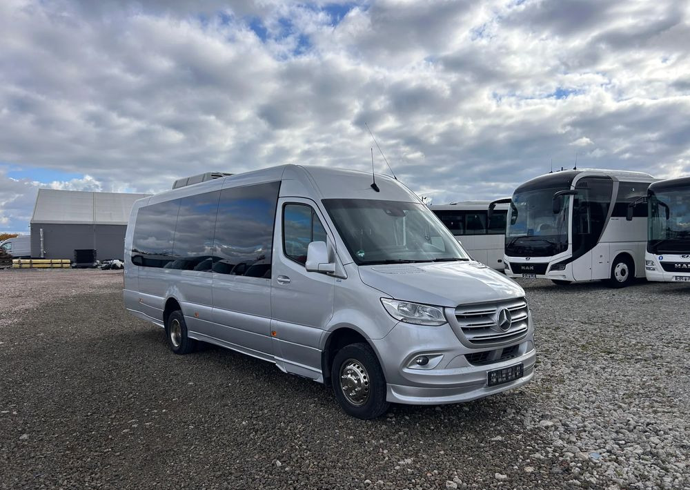 Mercedes-Benz Sprinter 519 - Minibusz, Kisbusz: 1 kép. Mercedes-Benz Sprinter 519 - Minibusz, Kisbusz: 1 kép.