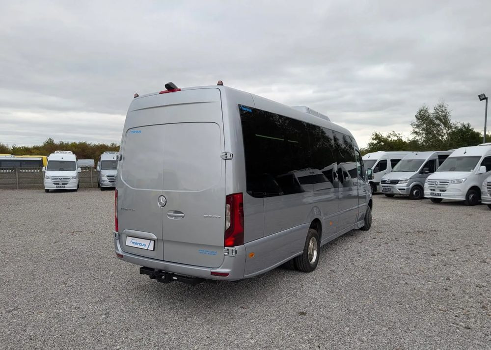 Mercedes-Benz Sprinter 519 - Minibusz, Kisbusz: 5 kép. Mercedes-Benz Sprinter 519 - Minibusz, Kisbusz: 5 kép.