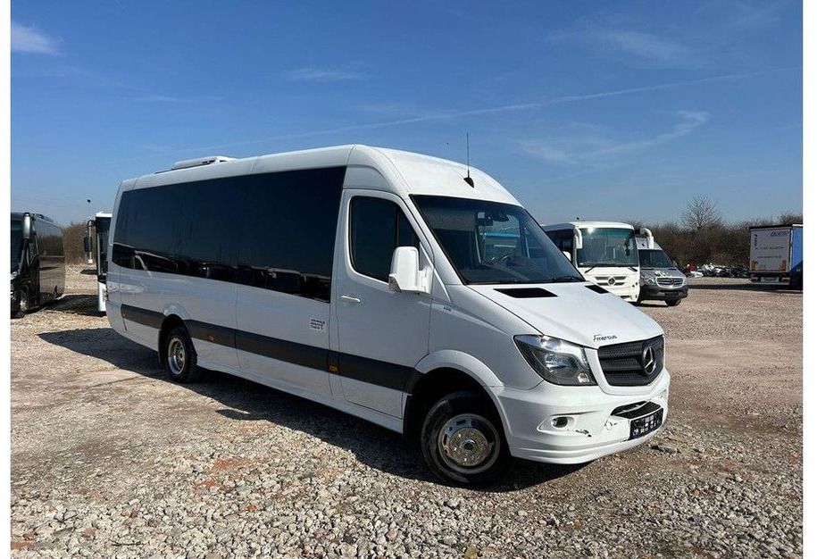 Mercedes-Benz Sprinter 519 - Minibusz, Kisbusz: 1 kép. Mercedes-Benz Sprinter 519 - Minibusz, Kisbusz: 1 kép.