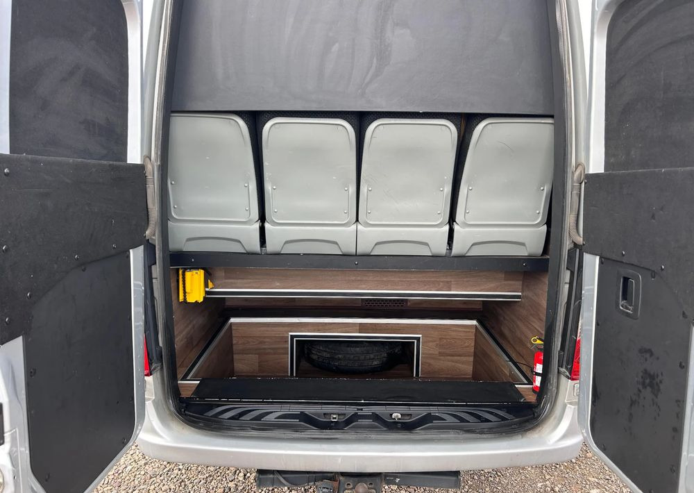 Mercedes-Benz Sprinter 519 - Minibusz, Kisbusz: 5 kép. Mercedes-Benz Sprinter 519 - Minibusz, Kisbusz: 5 kép.