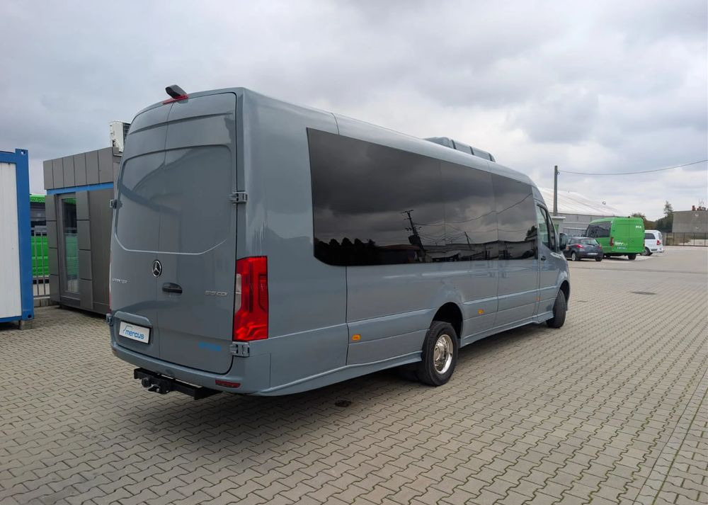 Mercedes-Benz Sprinter 519 - Minibusz, Kisbusz: 5 kép. Mercedes-Benz Sprinter 519 - Minibusz, Kisbusz: 5 kép.