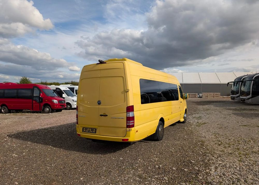 Mercedes-Benz Sprinter 519 - Minibusz, Kisbusz: 5 kép. Mercedes-Benz Sprinter 519 - Minibusz, Kisbusz: 5 kép.