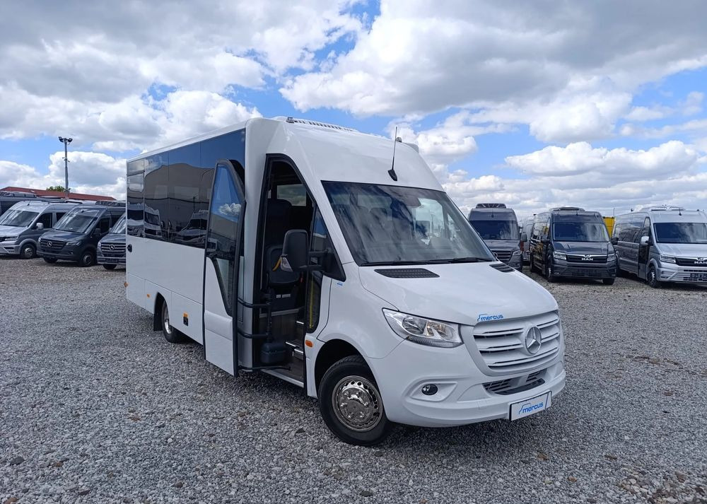 Mercedes-Benz Sprinter 519 - Minibusz, Kisbusz: 1 kép. Mercedes-Benz Sprinter 519 - Minibusz, Kisbusz: 1 kép.
