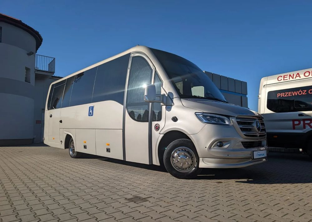 Mercedes-Benz Sprinter 519 - Minibusz, Kisbusz: 1 kép. Mercedes-Benz Sprinter 519 - Minibusz, Kisbusz: 1 kép.