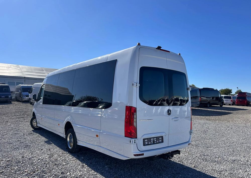 Mercedes-Benz Sprinter 519 - Minibusz, Kisbusz: 5 kép. Mercedes-Benz Sprinter 519 - Minibusz, Kisbusz: 5 kép.
