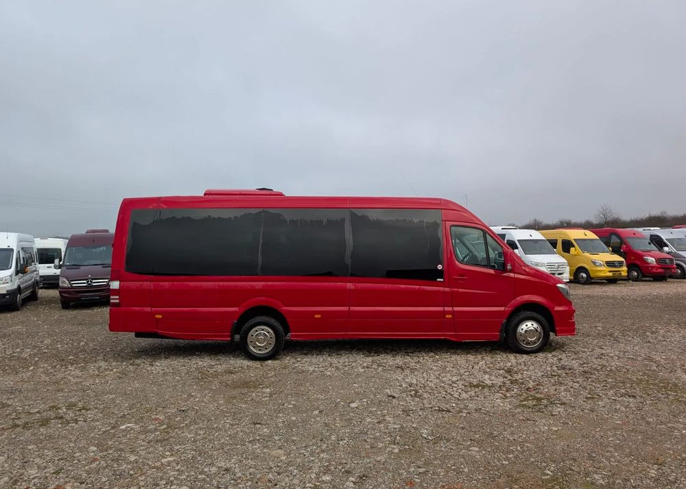 Mercedes-Benz Sprinter 519 - Minibusz, Kisbusz: 3 kép. Mercedes-Benz Sprinter 519 - Minibusz, Kisbusz: 3 kép.