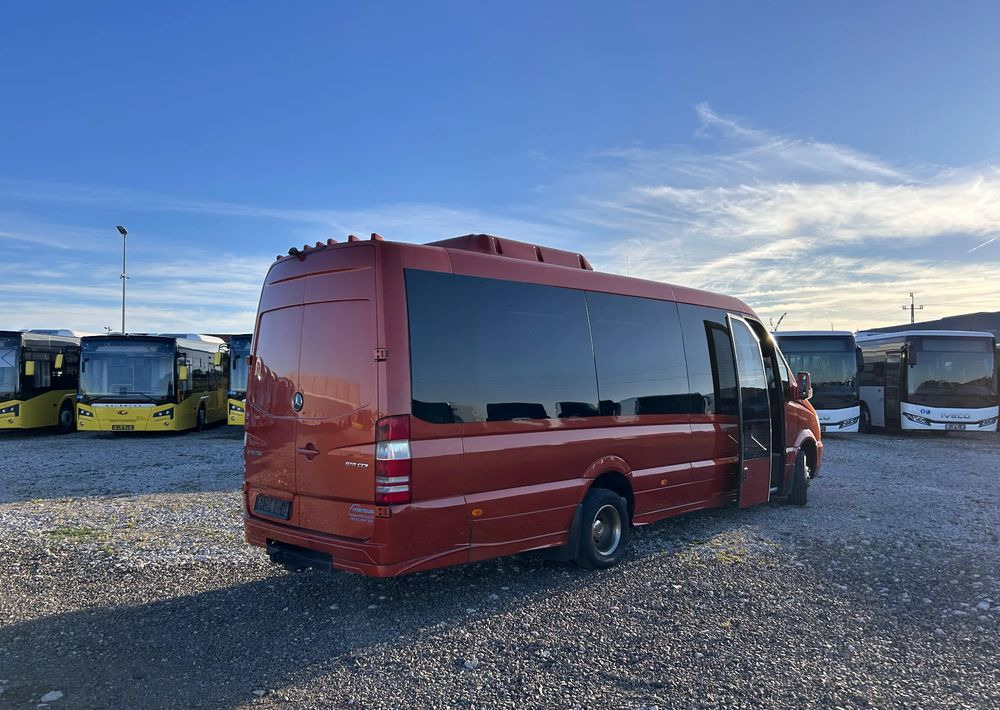 Mercedes-Benz Sprinter 519 - Minibusz, Kisbusz: 4 kép. Mercedes-Benz Sprinter 519 - Minibusz, Kisbusz: 4 kép.