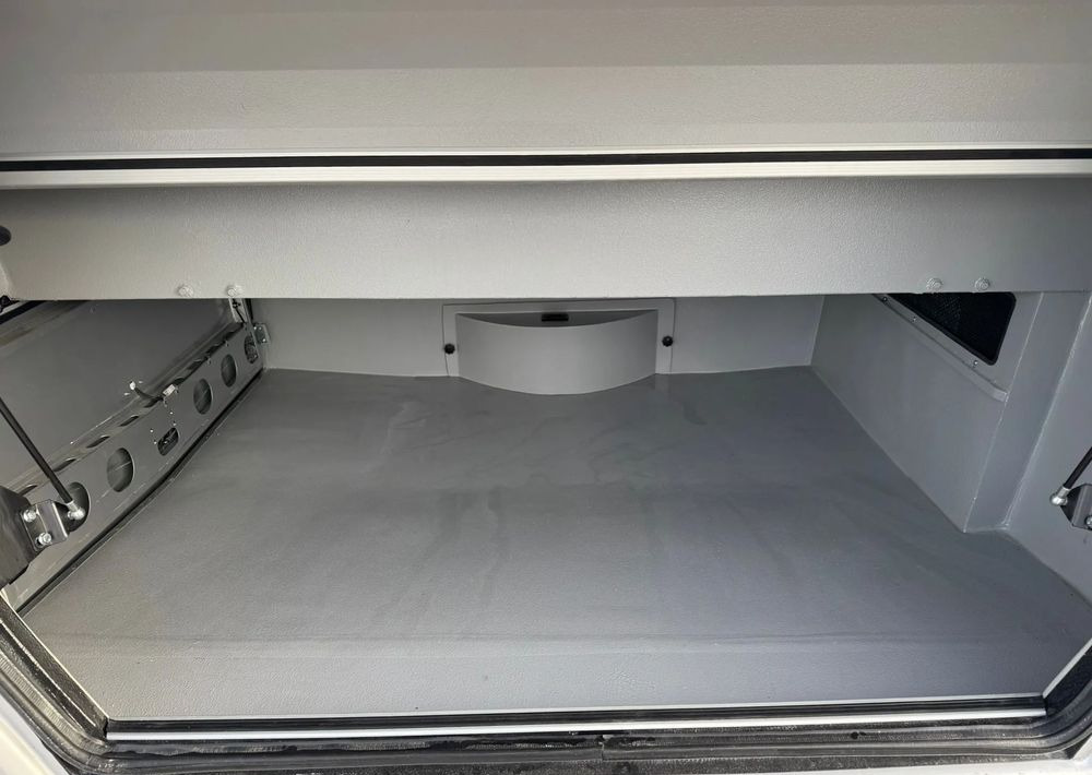 Mercedes-Benz Sprinter 519 - Minibusz, Kisbusz: 5 kép. Mercedes-Benz Sprinter 519 - Minibusz, Kisbusz: 5 kép.