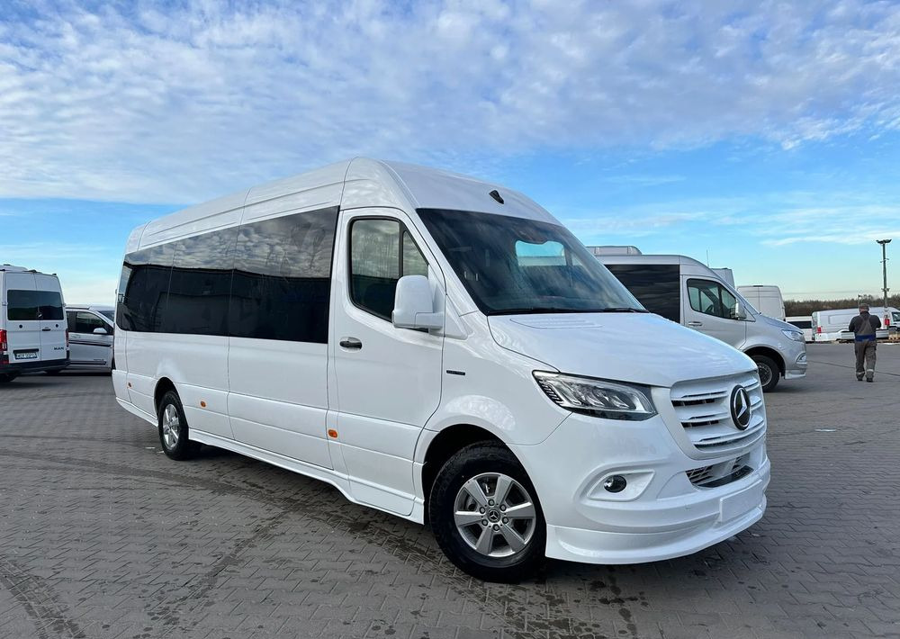 Mercedes-Benz Sprinter - Minibusz, Elektromos busz: 1 kép. Mercedes-Benz Sprinter - Minibusz, Elektromos busz: 1 kép.