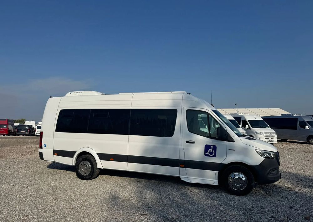 Mercedes-Benz Sprinter - Minibusz, Elektromos busz: 2 kép. Mercedes-Benz Sprinter - Minibusz, Elektromos busz: 2 kép.