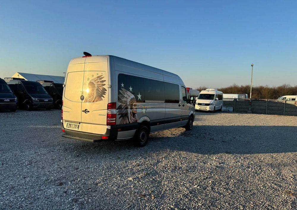 Mercedes-Benz Sprinter - Minibusz, Kisbusz: 5 kép. Mercedes-Benz Sprinter - Minibusz, Kisbusz: 5 kép.