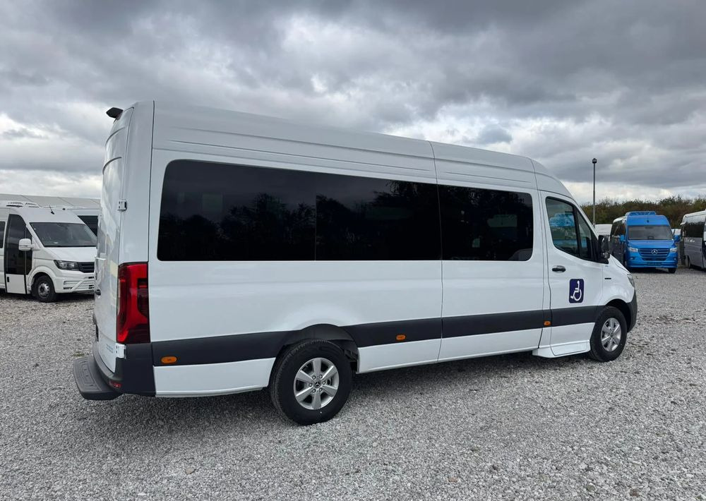 Mercedes-Benz Sprinter - Minibusz, Elektromos busz: 3 kép. Mercedes-Benz Sprinter - Minibusz, Elektromos busz: 3 kép.