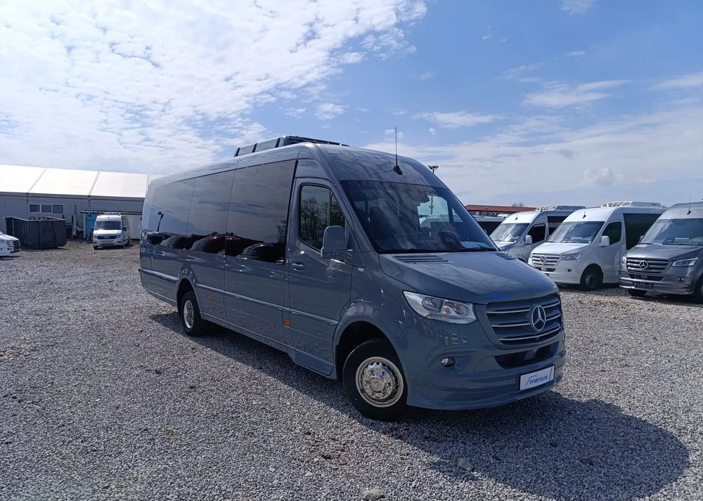 Mercedes-Benz Spritner 519 - Minibusz, Kisbusz: 1 kép. Mercedes-Benz Spritner 519 - Minibusz, Kisbusz: 1 kép.