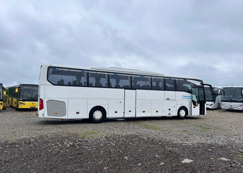 Mercedes-Benz Tourismo - Távolsági busz: 3 kép. Mercedes-Benz Tourismo - Távolsági busz: 3 kép.
