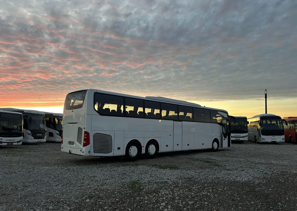 Mercedes-Benz Tourismo - Távolsági busz: 5 kép. Mercedes-Benz Tourismo - Távolsági busz: 5 kép.
