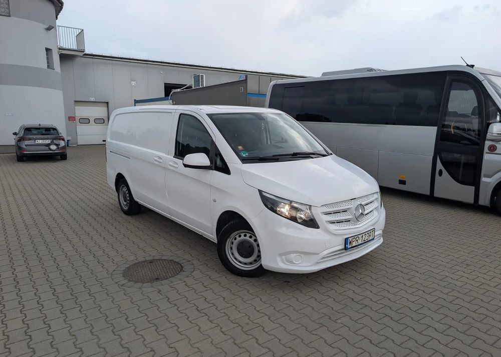 Mercedes-Benz Vito 116 - Furgon: 1 kép. Mercedes-Benz Vito 116 - Furgon: 1 kép.