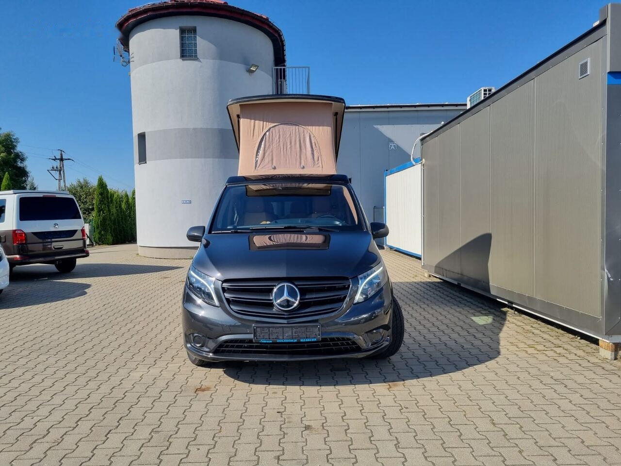Mercedes-Benz Vito 119 Mercus Camper Marco Polo - Kempingautó: 4 kép. Mercedes-Benz Vito 119 Mercus Camper Marco Polo - Kempingautó: 4 kép.