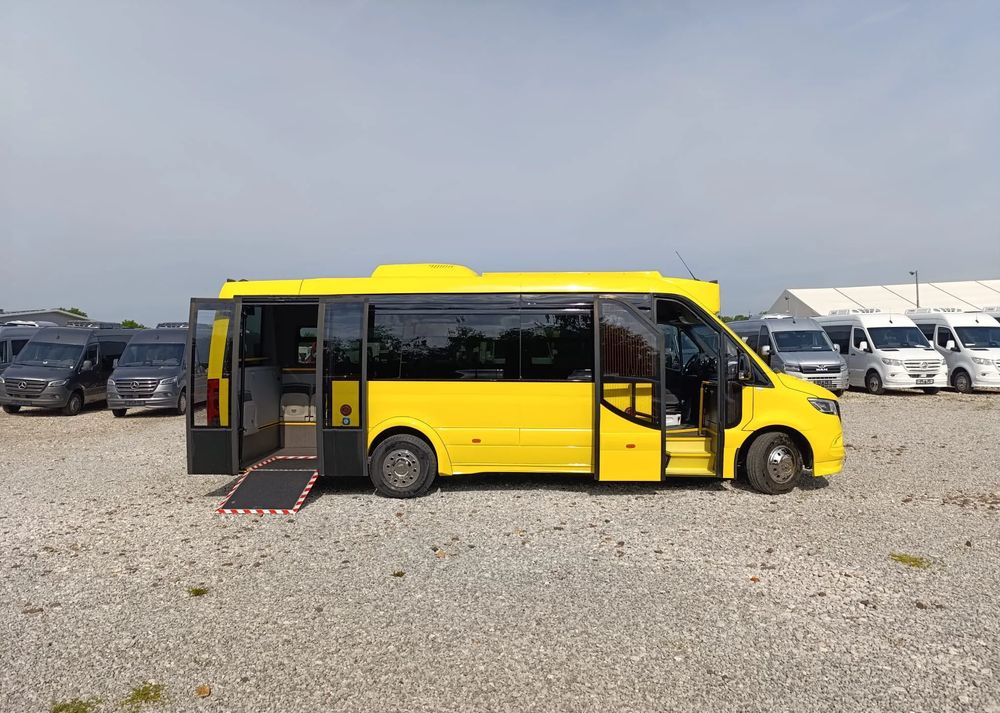 Mercedes-Benz eSprinter - Minibusz, Elektromos busz: 4 kép. Mercedes-Benz eSprinter - Minibusz, Elektromos busz: 4 kép.