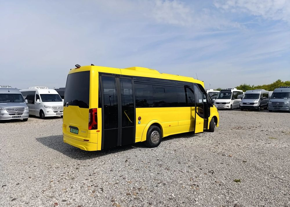Mercedes-Benz eSprinter - Minibusz, Elektromos busz: 5 kép. Mercedes-Benz eSprinter - Minibusz, Elektromos busz: 5 kép.