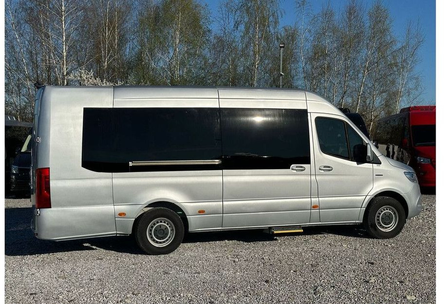 Mercedes-Benz eSprinter - Minibusz, Elektromos busz: 4 kép. Mercedes-Benz eSprinter - Minibusz, Elektromos busz: 4 kép.