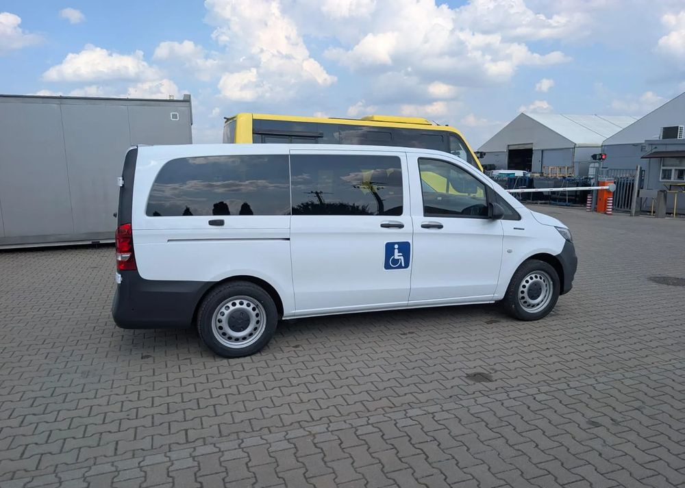 Mercedes-Benz eVito - Minibusz, Elektromos busz: 4 kép. Mercedes-Benz eVito - Minibusz, Elektromos busz: 4 kép.