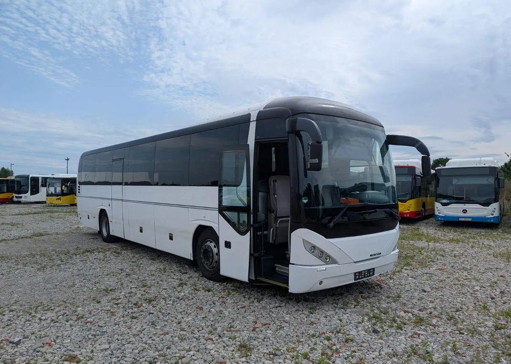 Neoplan Tourliner - Távolsági busz: 1 kép. Neoplan Tourliner - Távolsági busz: 1 kép.