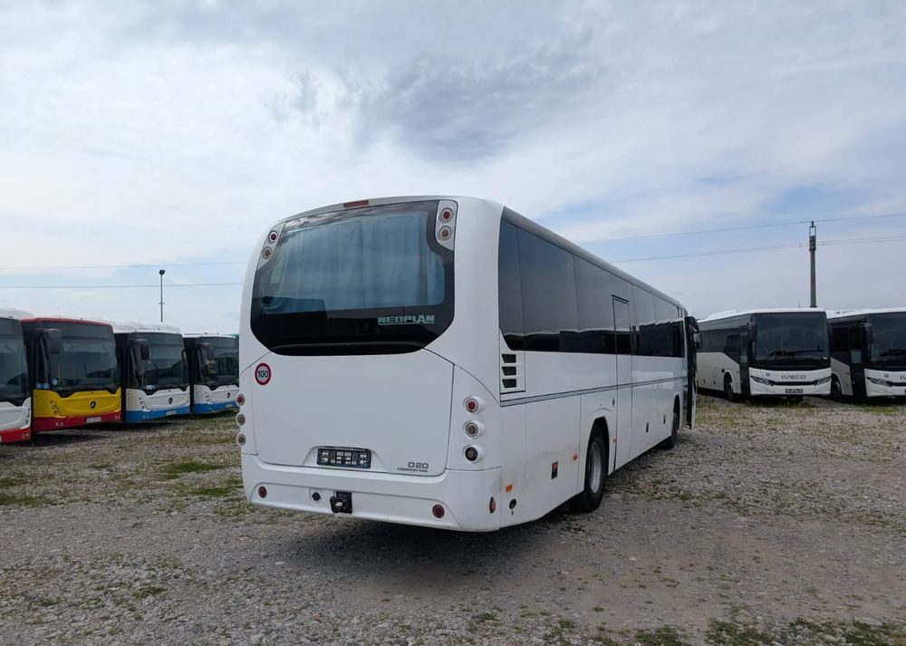 Neoplan Tourliner - Távolsági busz: 5 kép. Neoplan Tourliner - Távolsági busz: 5 kép.