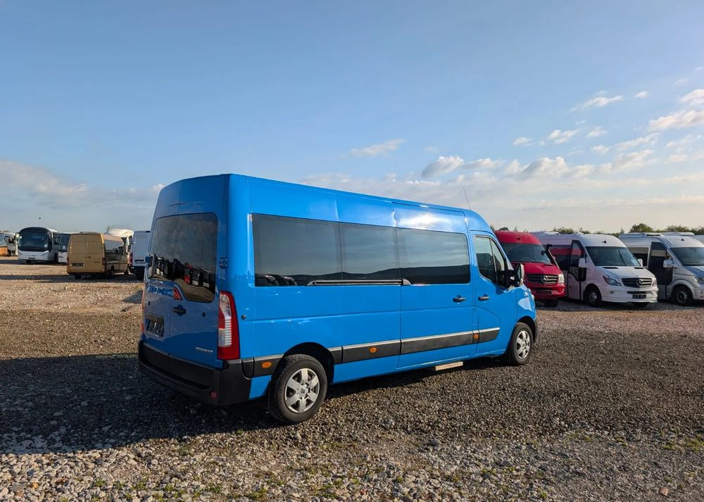 Renault Master - Minibusz, Kisbusz: 4 kép. Renault Master - Minibusz, Kisbusz: 4 kép.