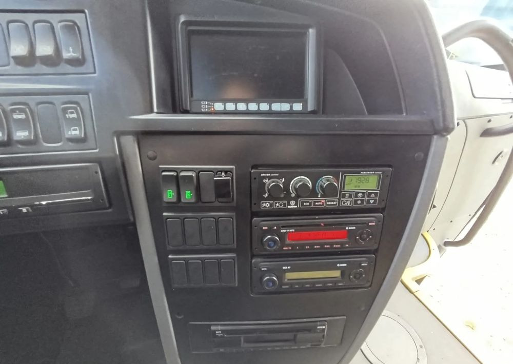 Távolsági busz Scania HIGER: 16 kép. Távolsági busz Scania HIGER: 16 kép.