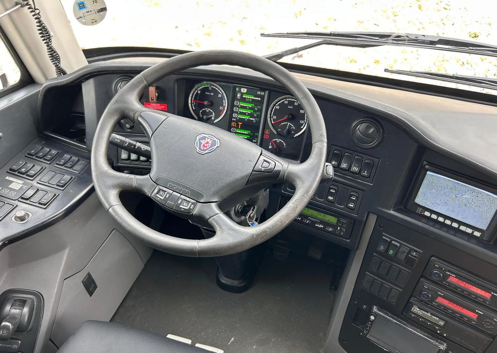 Távolsági busz Scania HIGER: 11 kép. Távolsági busz Scania HIGER: 11 kép.