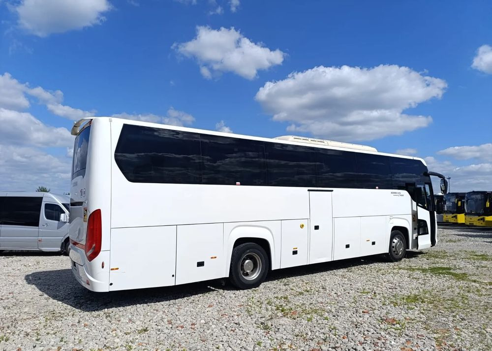 Scania HIGER - Távolsági busz: 4 kép. Scania HIGER - Távolsági busz: 4 kép.