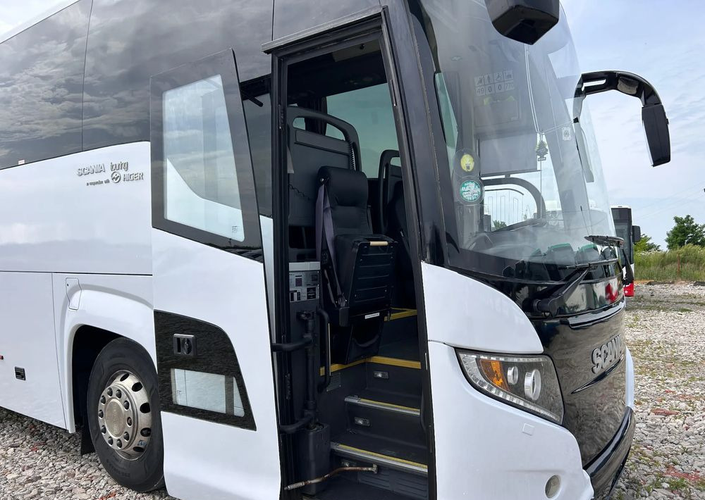 Távolsági busz Scania HIGER: 10 kép. Távolsági busz Scania HIGER: 10 kép.