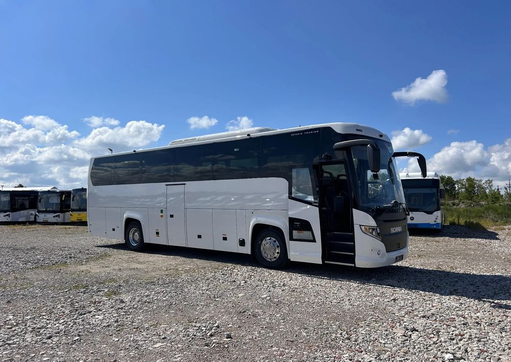 Scania Higer - Távolsági busz: 2 kép. Scania Higer - Távolsági busz: 2 kép.